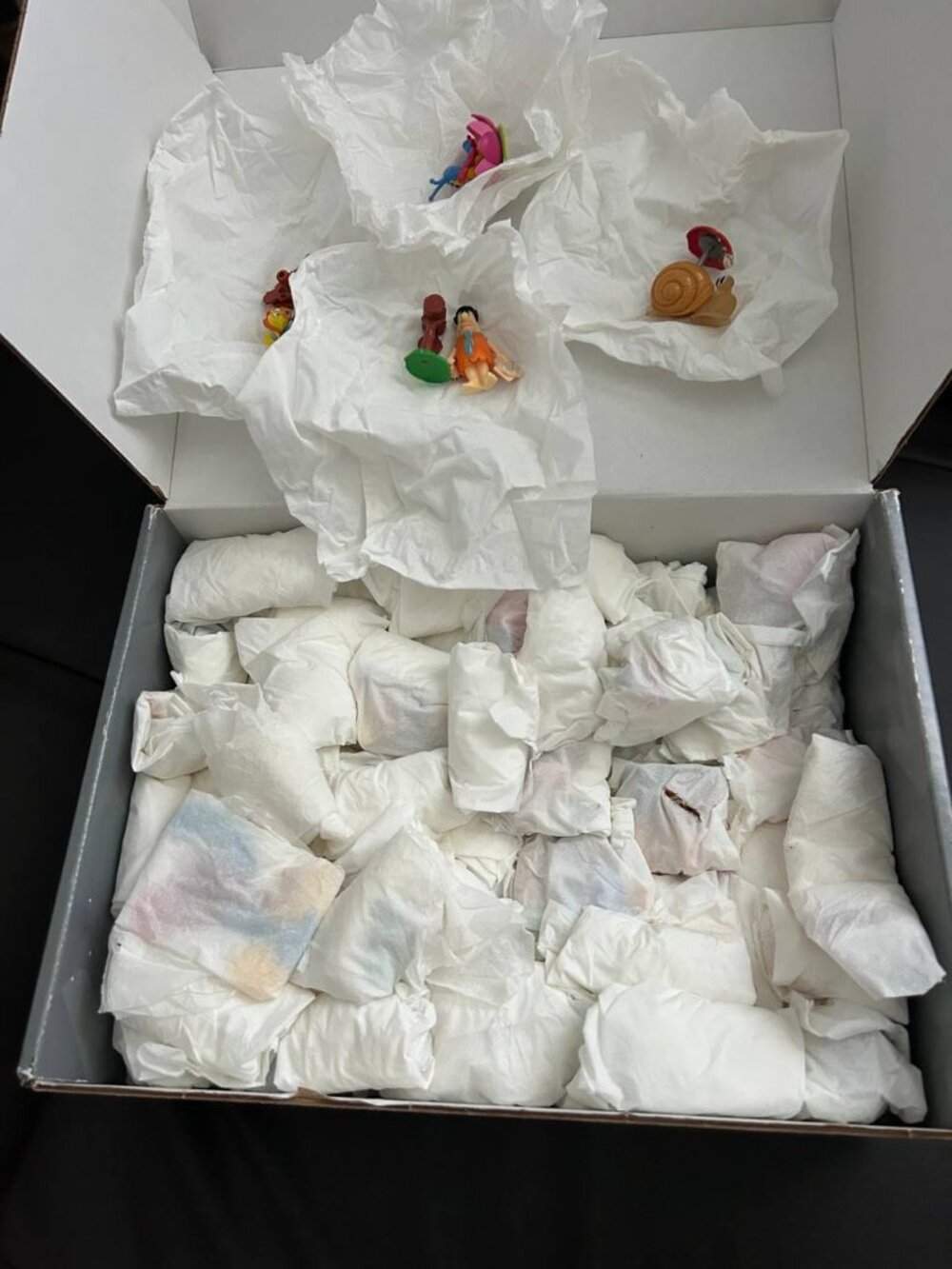 Kinder Surprise Lot - 100+ Figurine Set - Picture 3 of 3